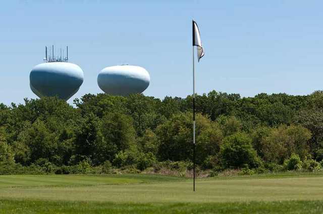 Hampshire Greens Golf Course - photo 4