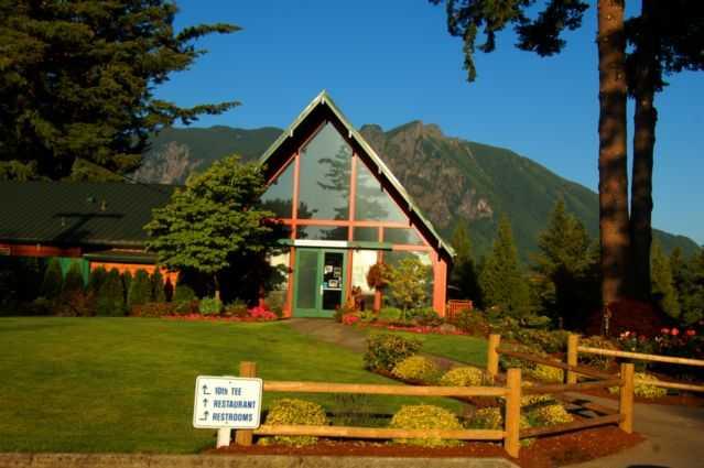 Mount Si Golf Course - photo 4