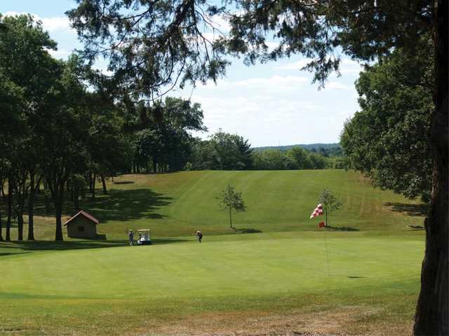 Sinnissippi Park Golf Course - photo 2