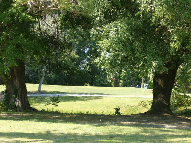 Carolina Pines Country Club - photo 4