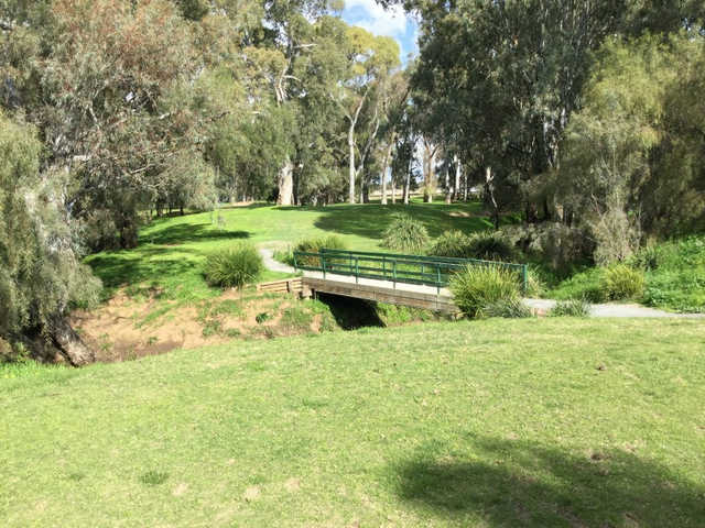 Little Para Golf Course - photo 4