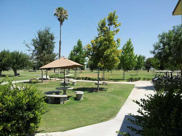 Delano Public Golf Course - photo 2