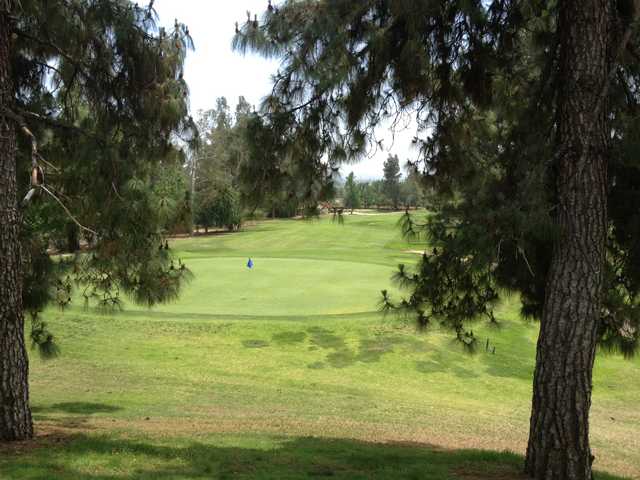Eaton Canyon Golf Club - photo 2
