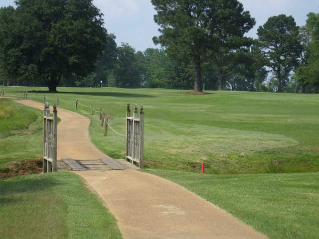 Oaks Country Club - photo 1
