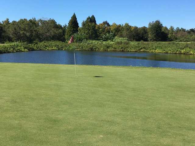 Huntington Hills Golf and Country Club - photo 2