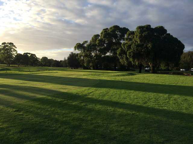 Georges River Golf Course - photo 2
