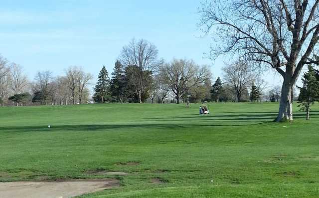 Sunnybrook Golf Club - photo 3