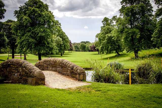 Crow Nest Park Golf Club - photo 2