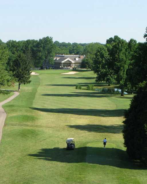 Standard Country Club - photo 1