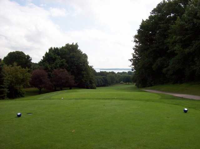 Naga-Waukee Golf Course - photo 4