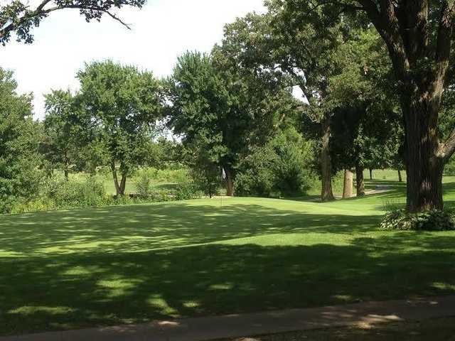 Oak Leaf Country Club - photo 3