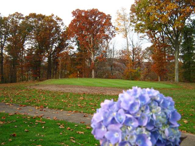 Hilltop Golf Course - photo 2