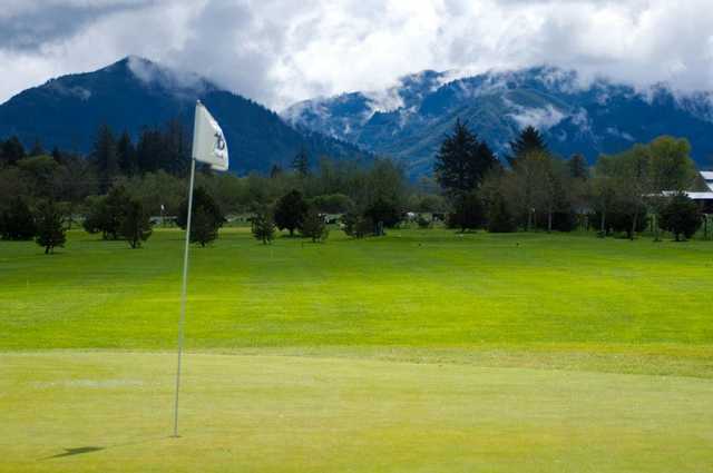 Bay Breeze Golf Course - photo 2