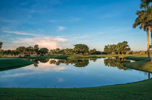 Naples Beach Hotel & Golf Club - photo 3