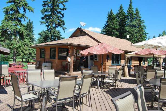 Pigeon Lake Golf Club - photo 3