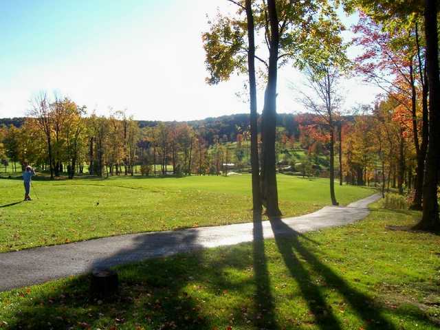 Bavarian Hills Golf Course - photo 2