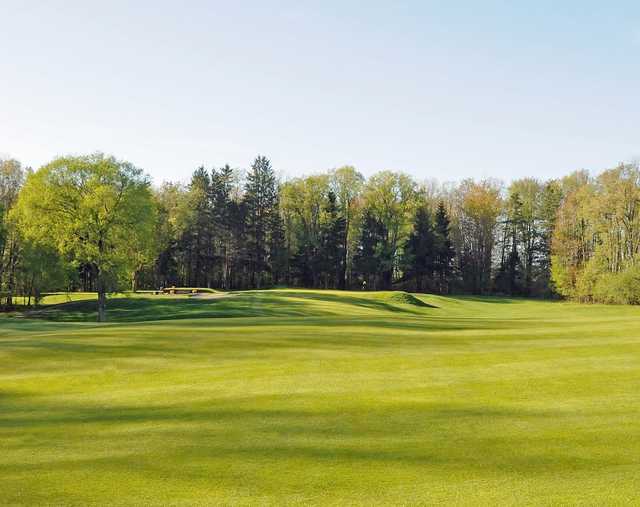 Yahnundasis Golf Club