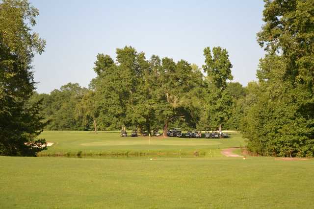 Green River Country Club - photo 1