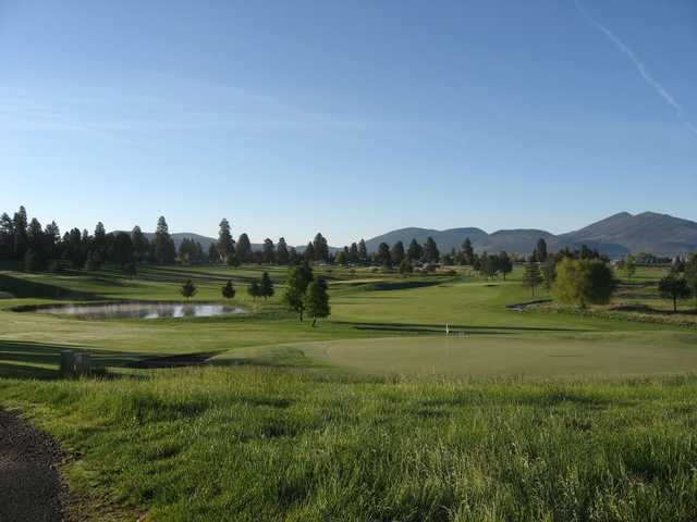 Shield Crest Golf Course - photo 2