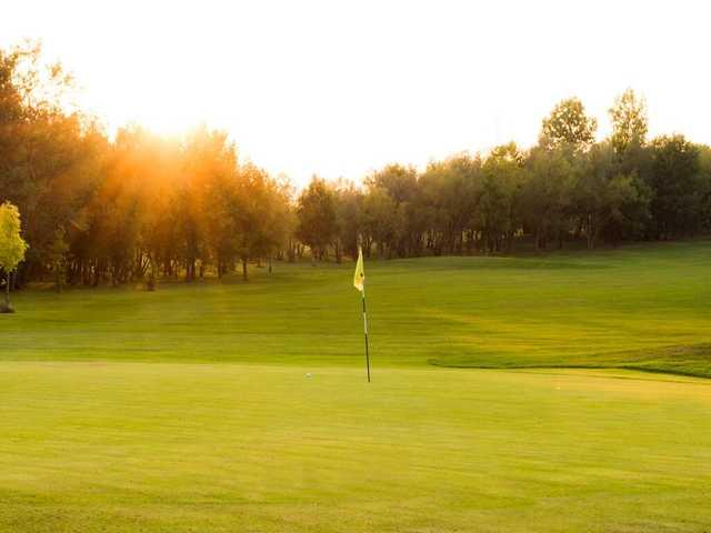 Mowsbury Golf Club - photo 2