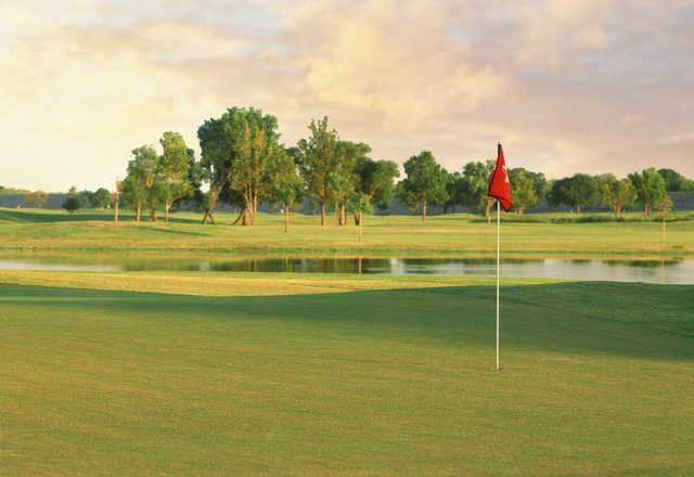 Lake Park 18 Golf Club
