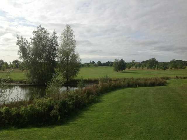 Stoke Albany Golf & Country Club - photo 3