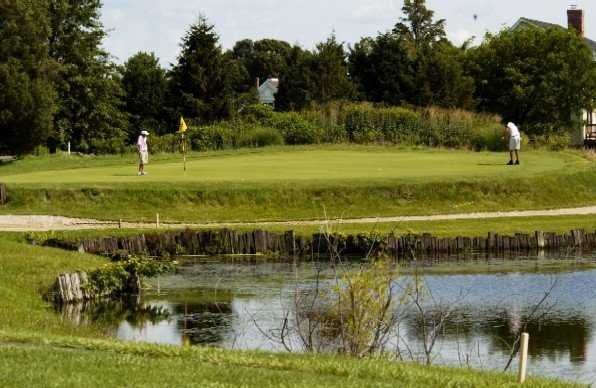 Harbourtowne Golf Resort - photo 4