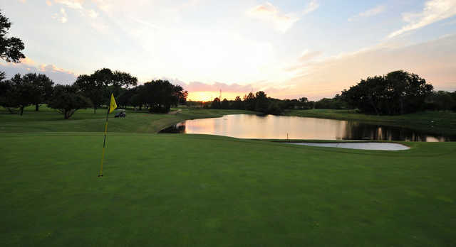 Shady Oaks Country Club