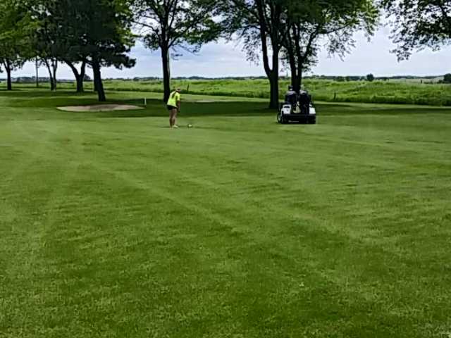 Elkhorn Acres Golf Course - photo 3