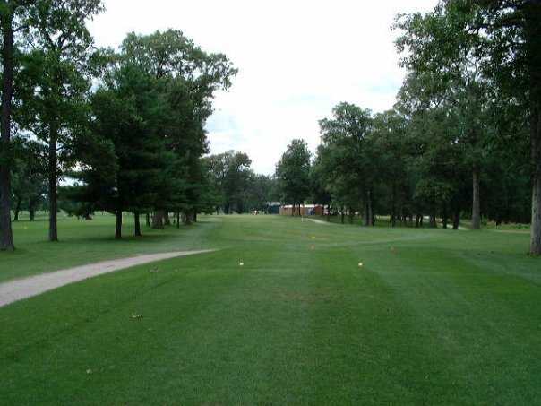 Hubbard Trail Golf & Country Club - photo 2