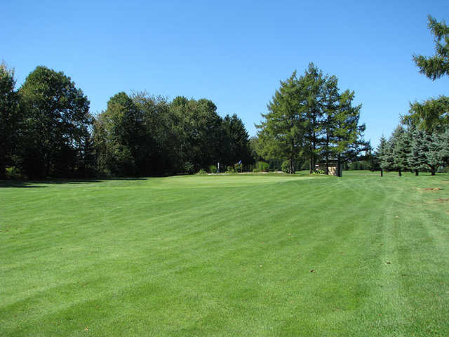 Green Meadows Golf Course - photo 3