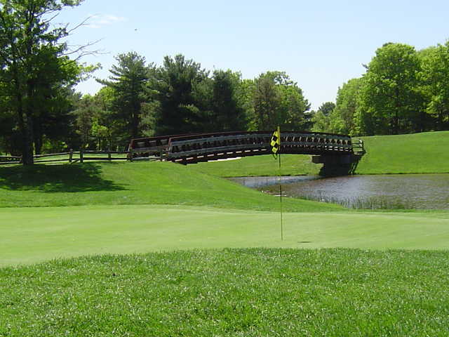 Squirrel Run Golf Club - photo 1