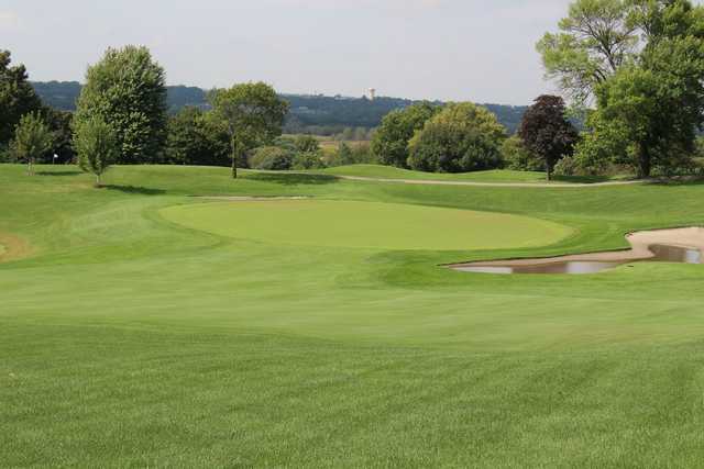 Hyperion Field Club - photo 2