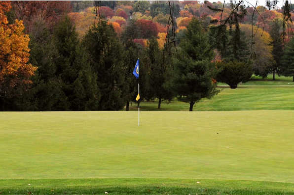 Overlook Golf Course - photo 2