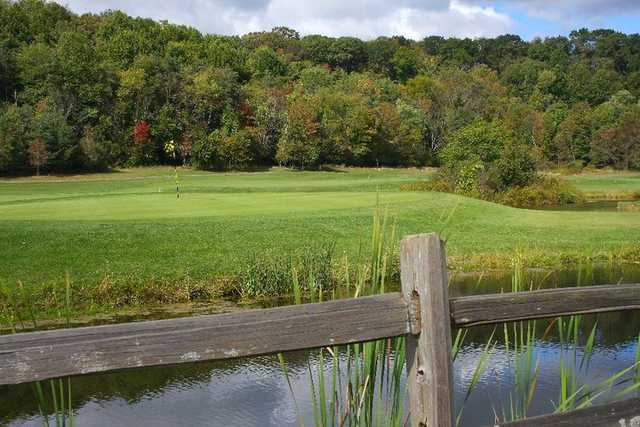 Oak Shadows Golf Club - photo 3