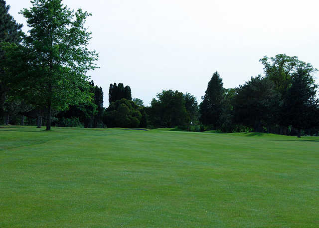Veterans Memorial Golf Course - photo 2