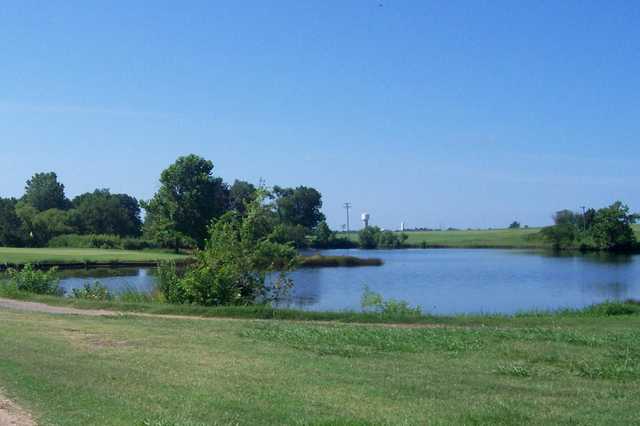 Stroud Municipal Golf Course - photo 2