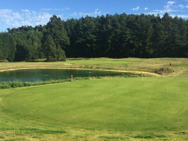 Westerham - Churchill 9 Hole Par 3 - photo 3