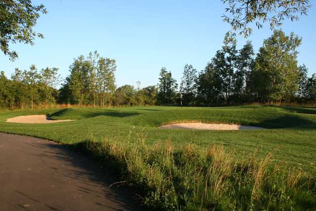 Diamond Hawk Golf Course - photo 3