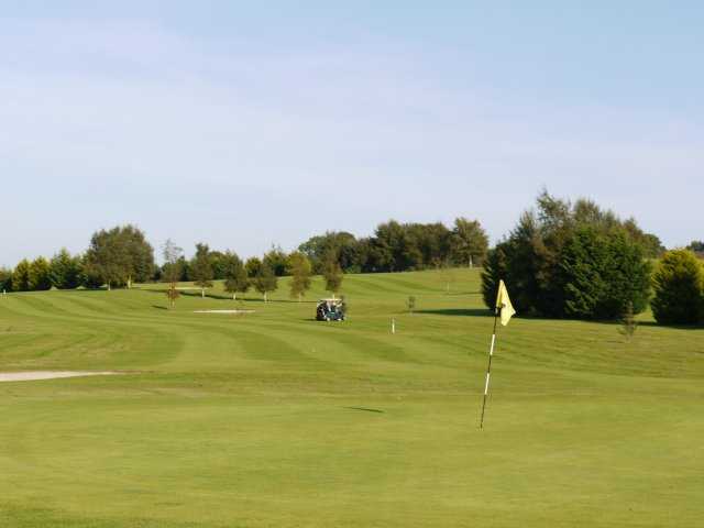 Mount Temple Golf Club - photo 4