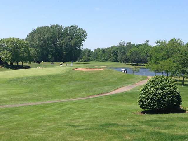 Willowbrook Golf Course - photo 4