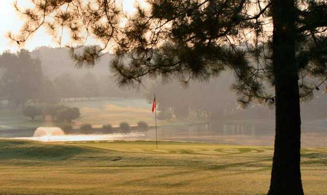 Glen Oaks Golf Club - photo 4