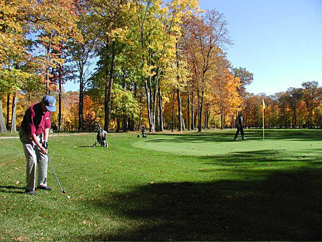 Maple Ridge Golf Course - photo 2