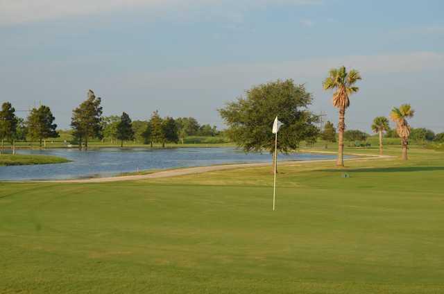 Bayou Golf Course - photo 2