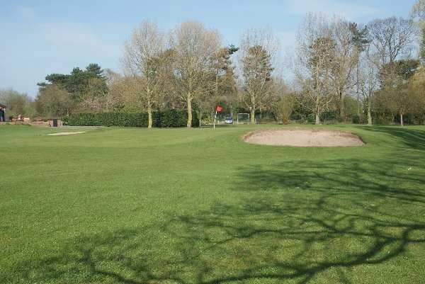 Queens Park Golf Club - Cheshire - photo 3