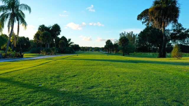 Palm Beach National Golf Course - photo 3
