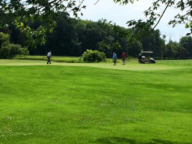 Twin Oaks Golf Course - photo 1