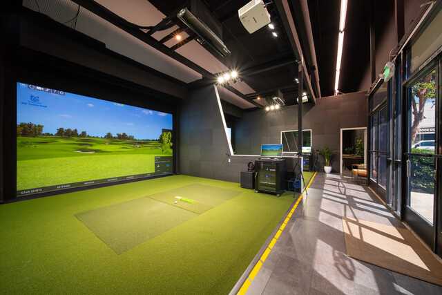 GOLFi Indoor Golf Center - photo 5