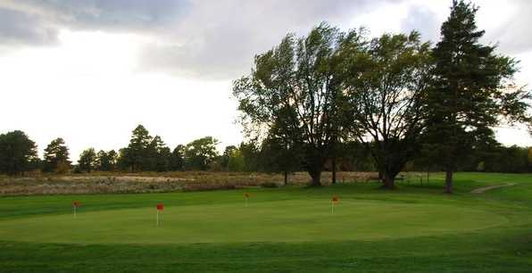 Hillview Golf Course - photo 2