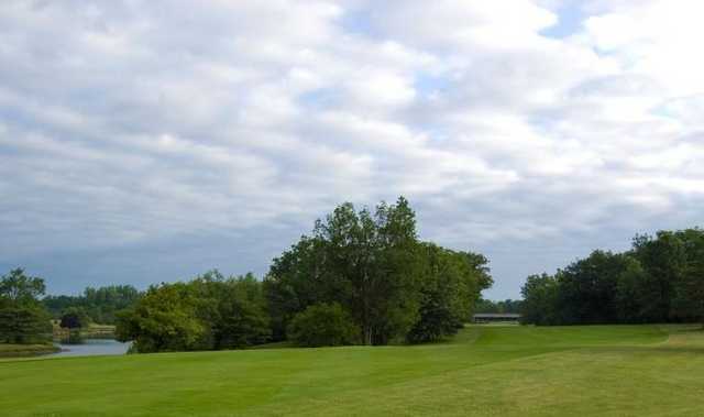 Hawthorne Hills Country Club - photo 2